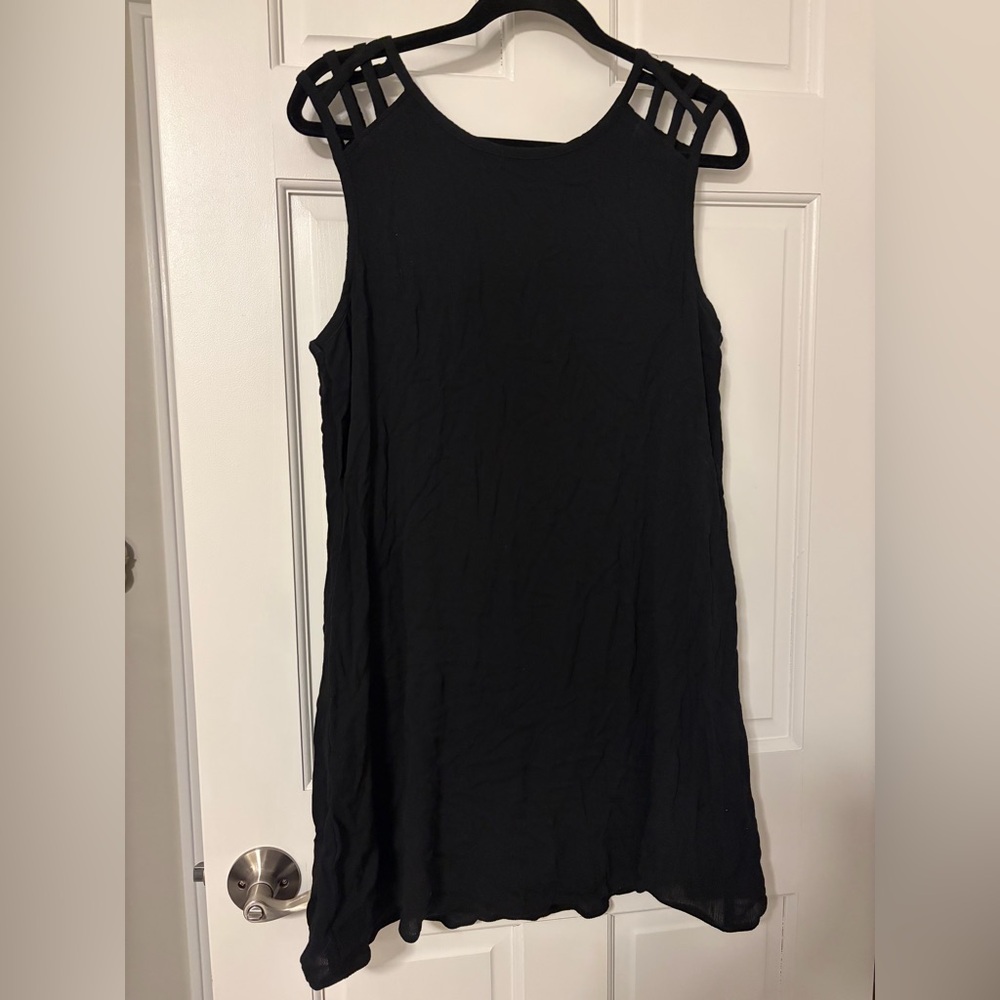 Women’s XL Sleeveless Black Dress